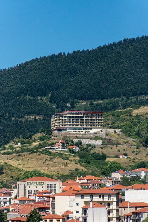 Hotel Lecadin Karpenísion Eksteriør billede